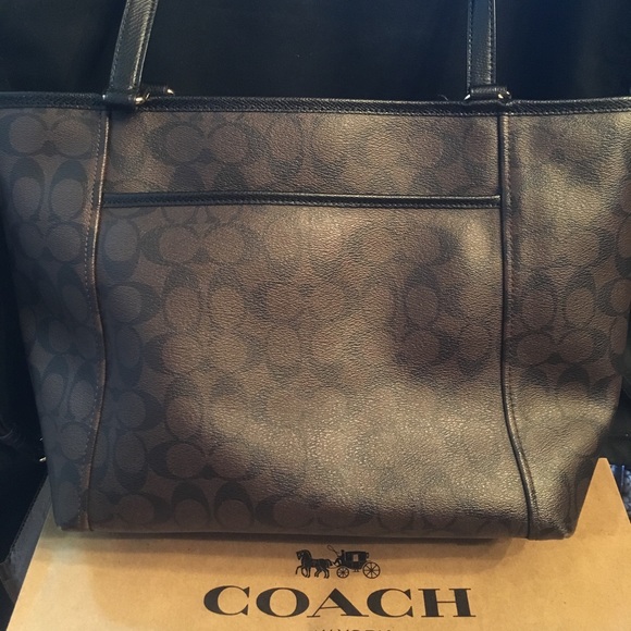 Coach City Pocket Black Signature Tote+ Wallet SET - Picture 5 of 8